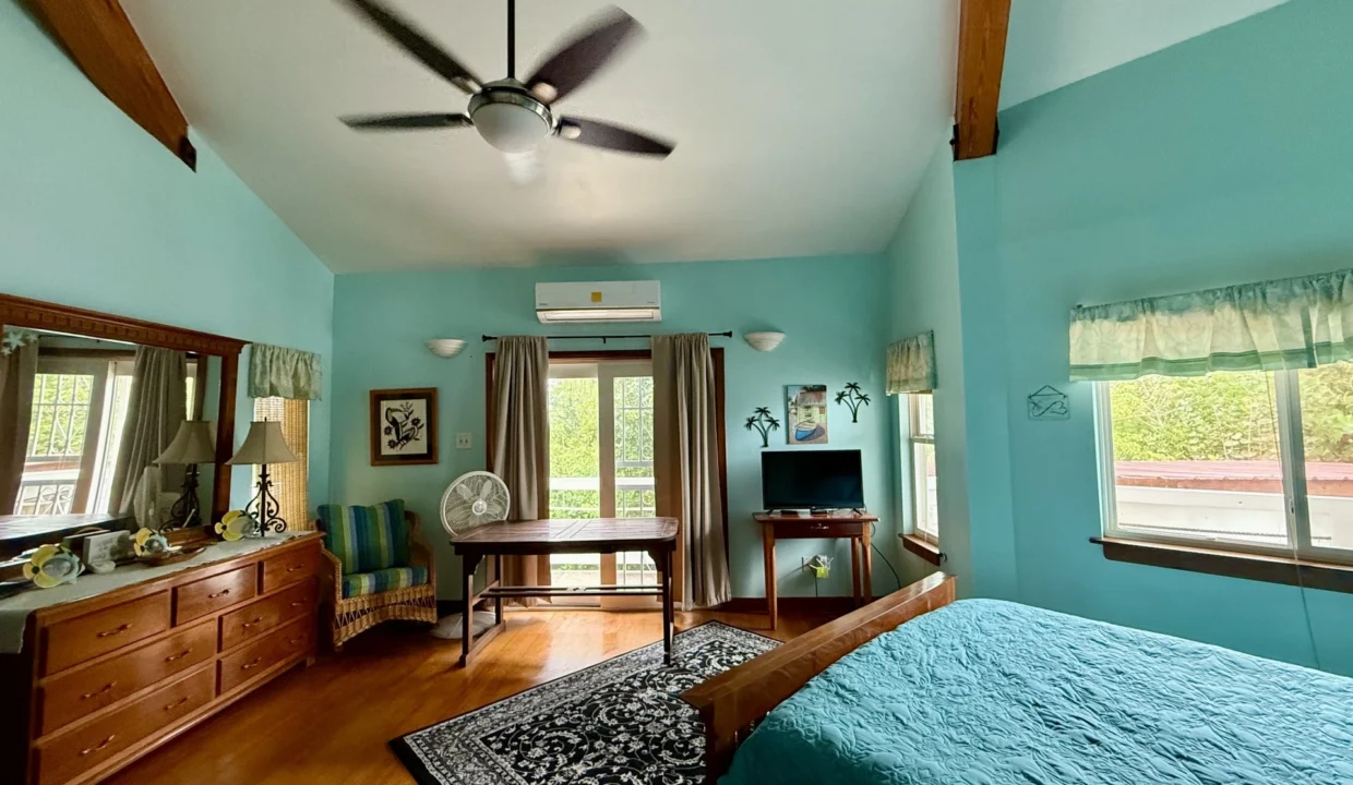 kellerwilliamsbelize-h2110-13