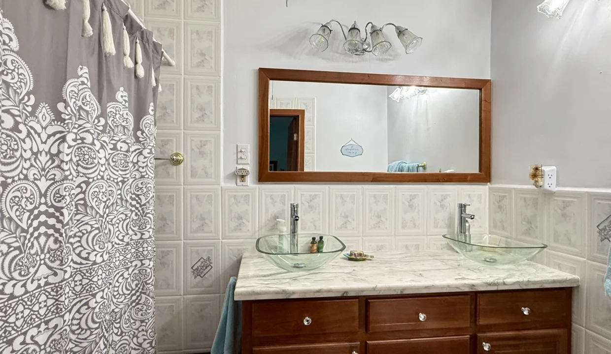 kellerwilliamsbelize-h2110-15