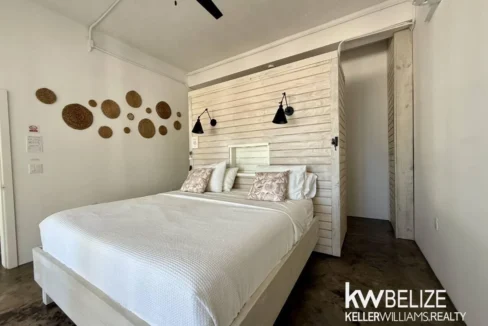 kellerwilliamsbelize-h2112-13
