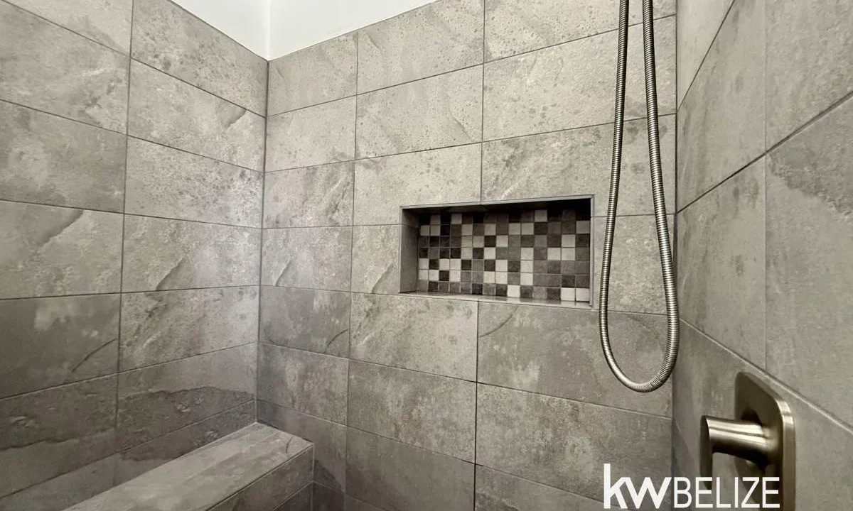 kellerwilliamsbelize-h2112-15
