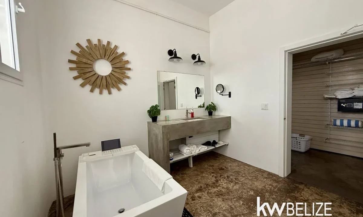 kellerwilliamsbelize-h2112-16