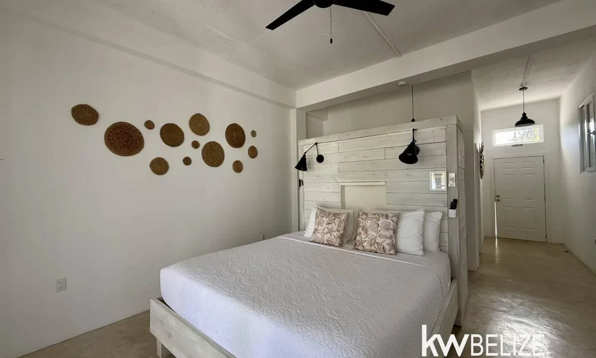 kellerwilliamsbelize-h2112-19