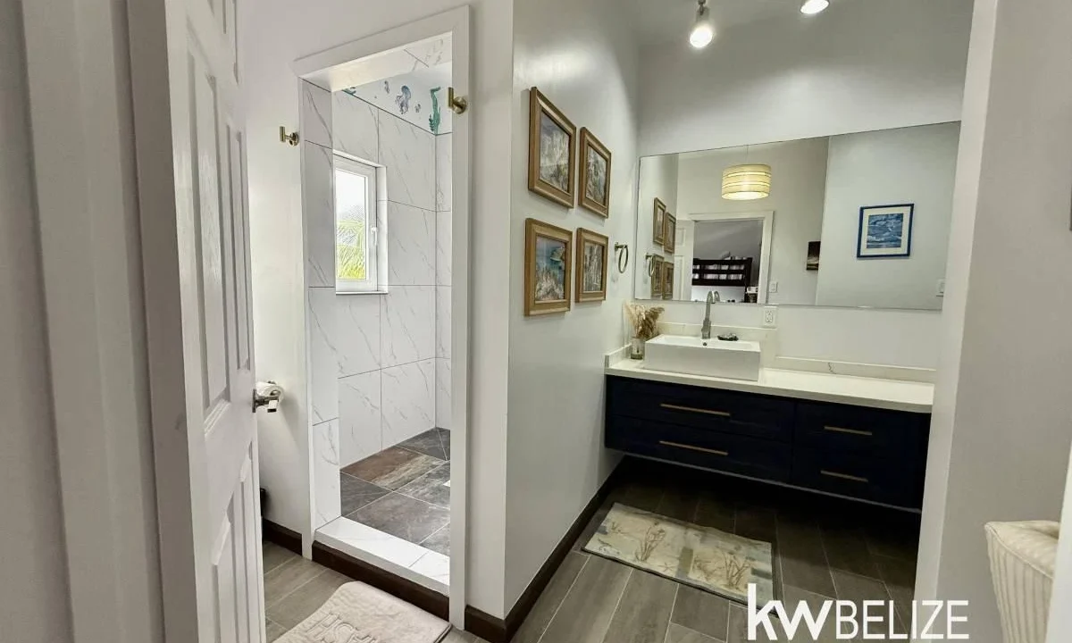 kellerwilliamsbelize-h2123-24