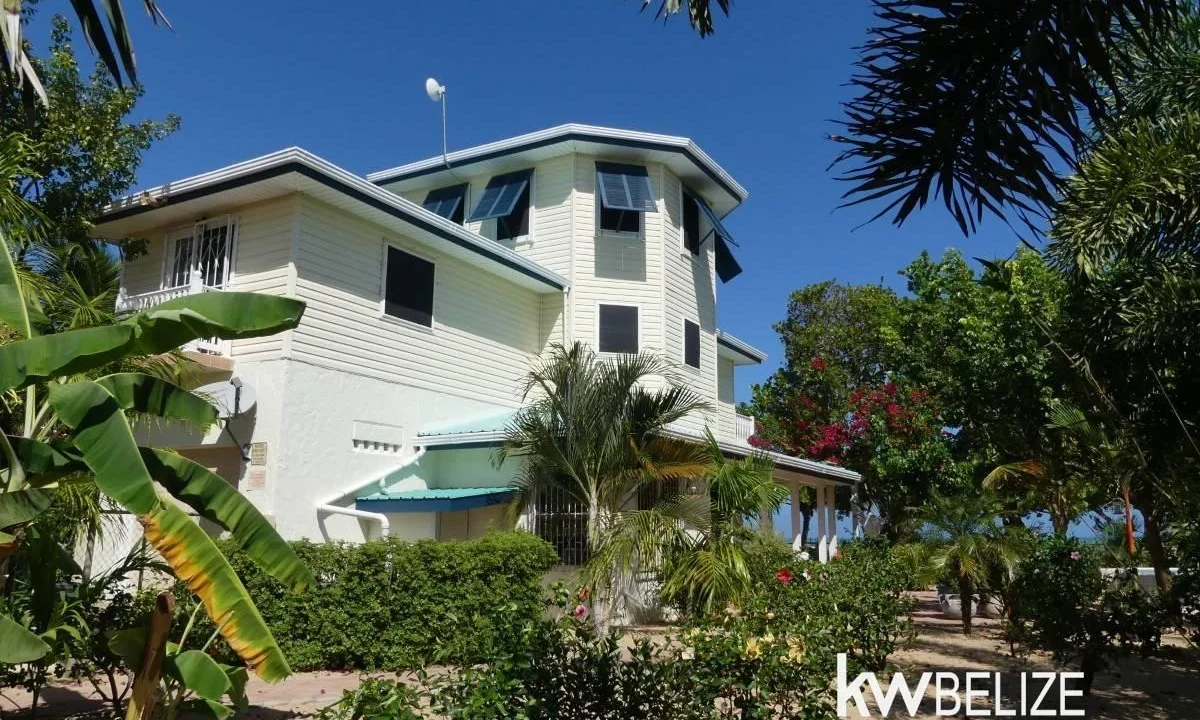 kellerwilliamsbelize-h2127-01