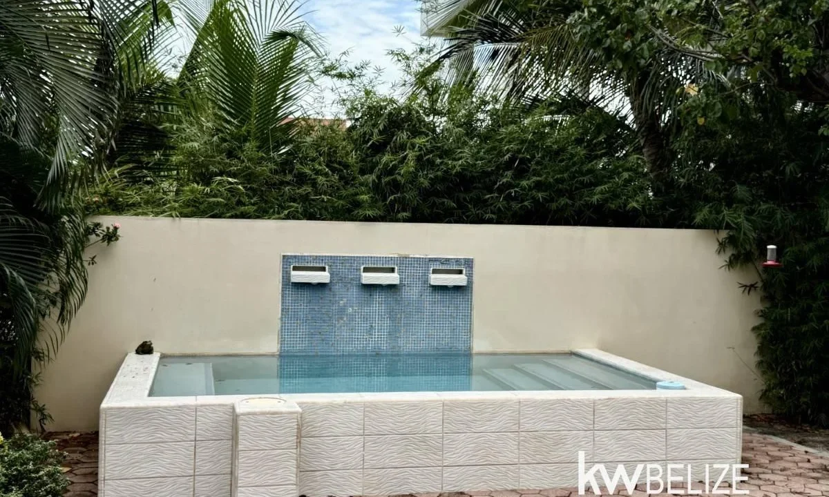 kellerwilliamsbelize-h2127-03