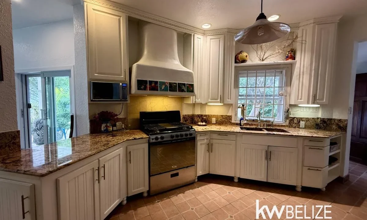 kellerwilliamsbelize-h2127-10