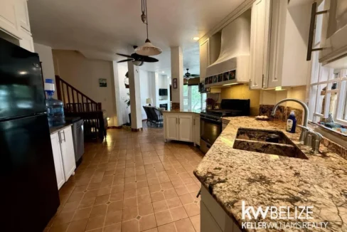kellerwilliamsbelize-h2127-14