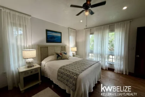 kellerwilliamsbelize-h2127-17