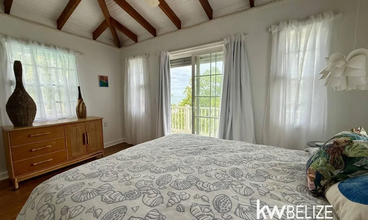 kellerwilliamsbelize-h2127-27