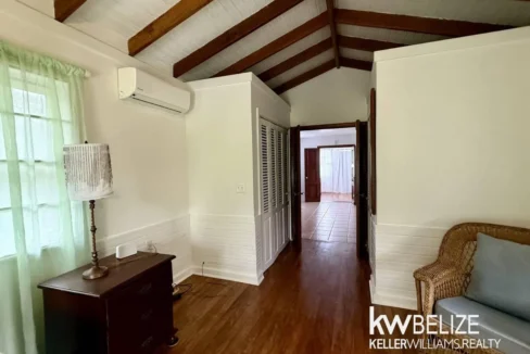 kellerwilliamsbelize-h2127-37