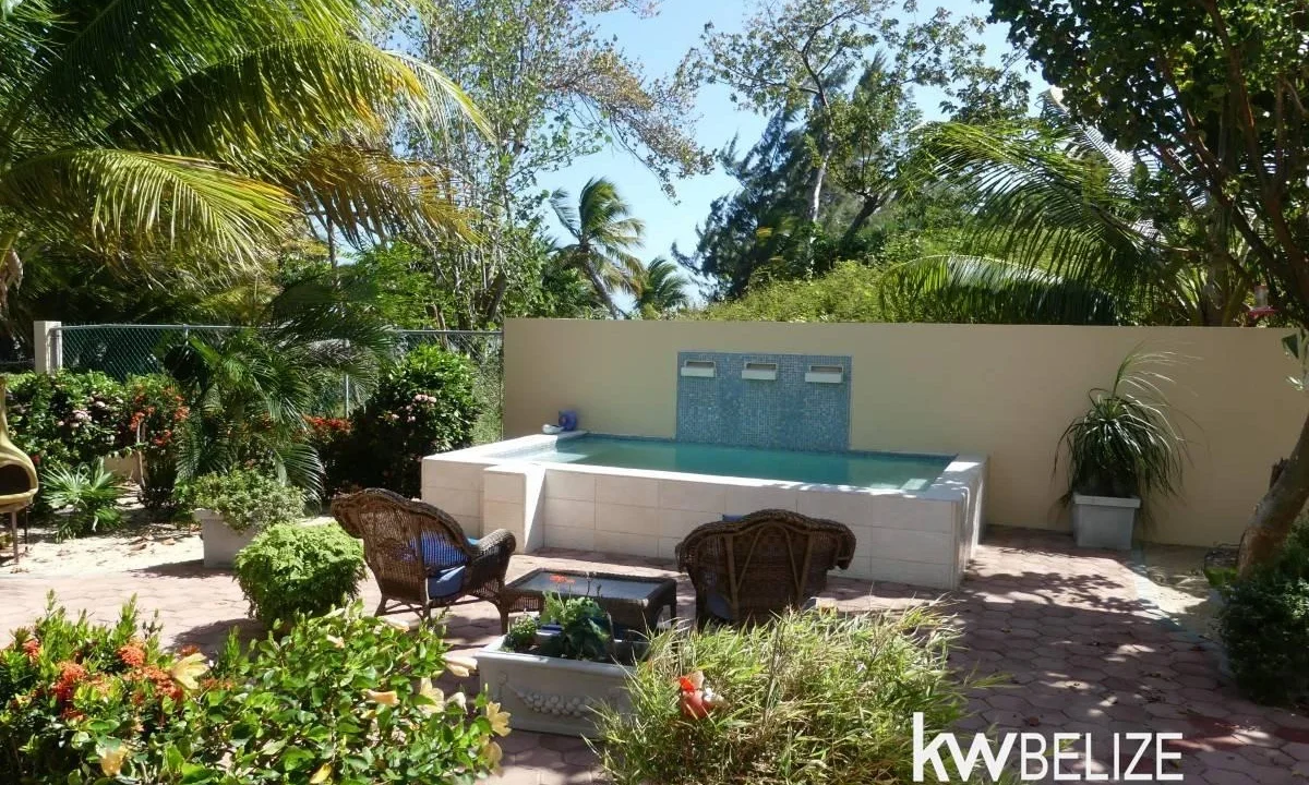 kellerwilliamsbelize-h2127-40