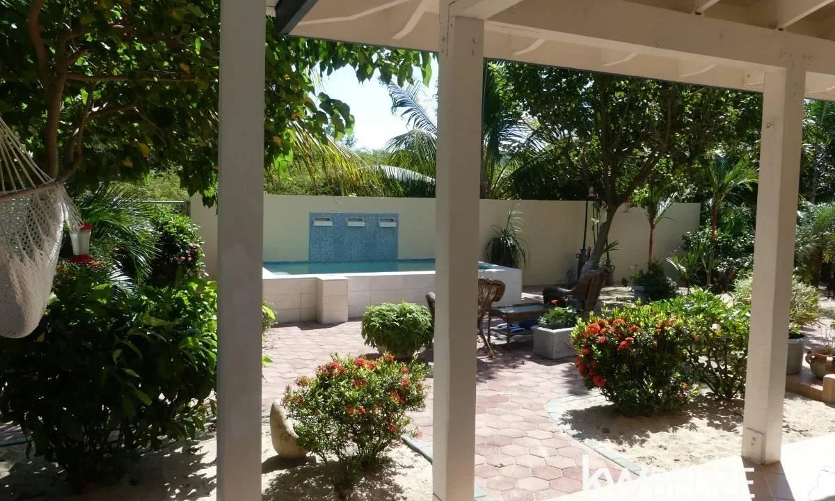 kellerwilliamsbelize-h2127-41