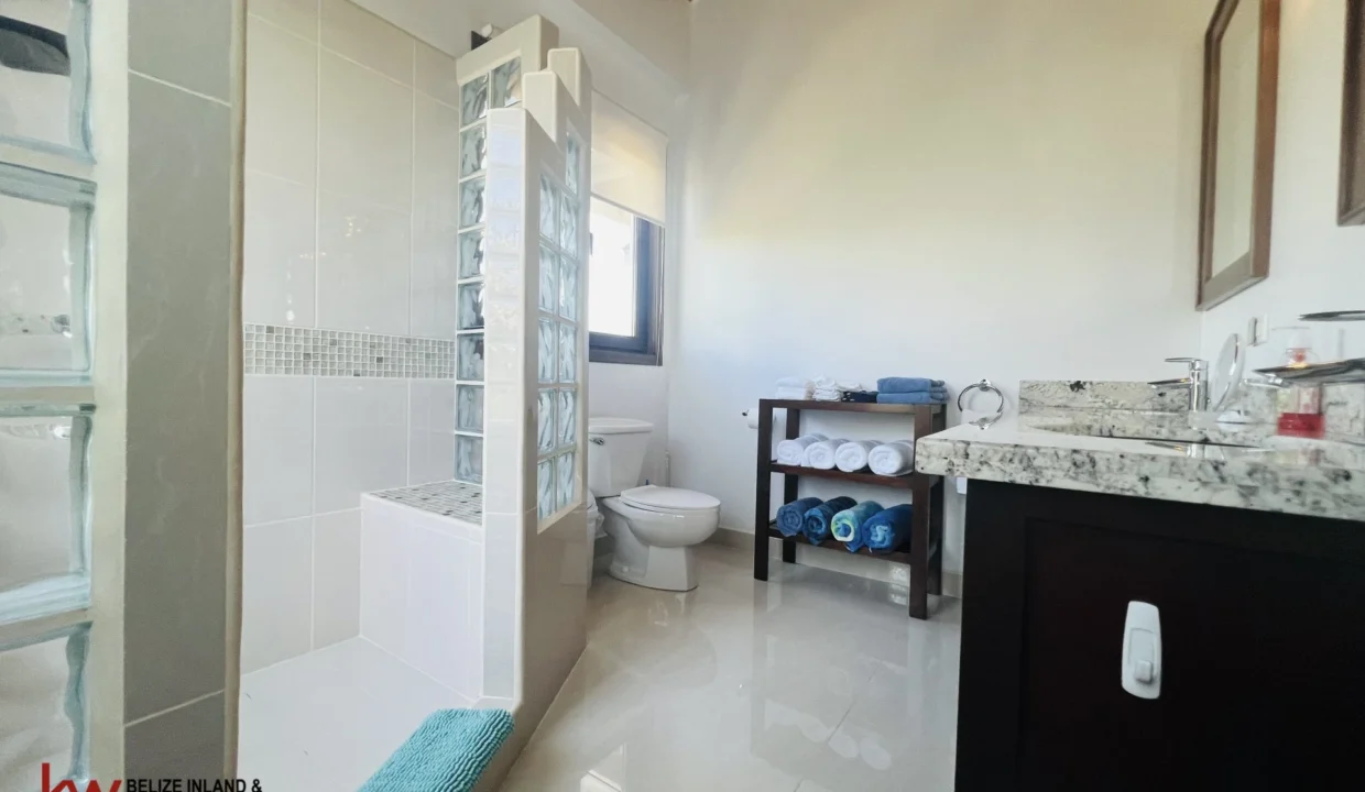 kellerwilliamsbelize-h5002-22