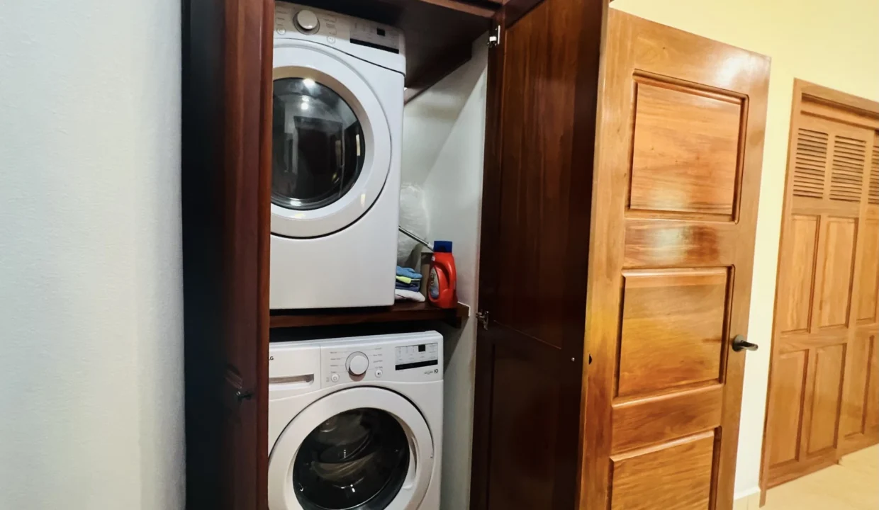 kellerwilliamsbelize-h5002-50