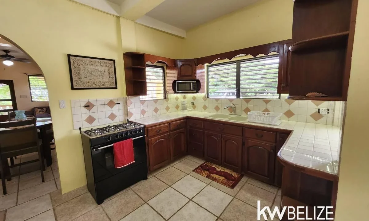 kellerwilliamsbelize-h6000-29