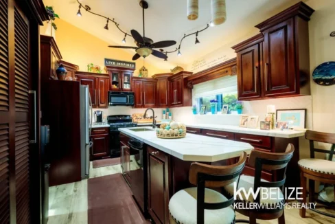 kellerwilliamsbelize-jdr062511cz-36