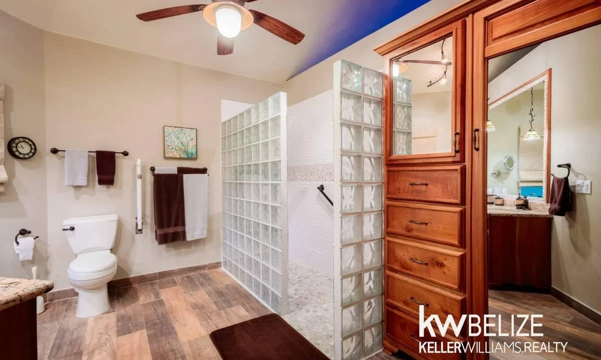kellerwilliamsbelize-jdr062511cz-41