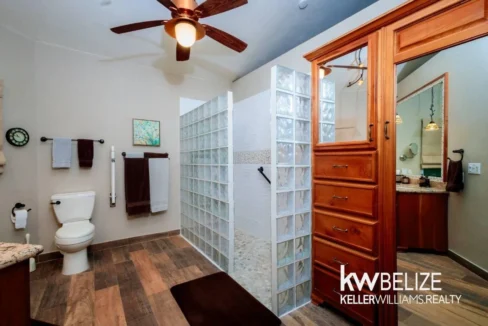 kellerwilliamsbelize-jdr062511cz-42