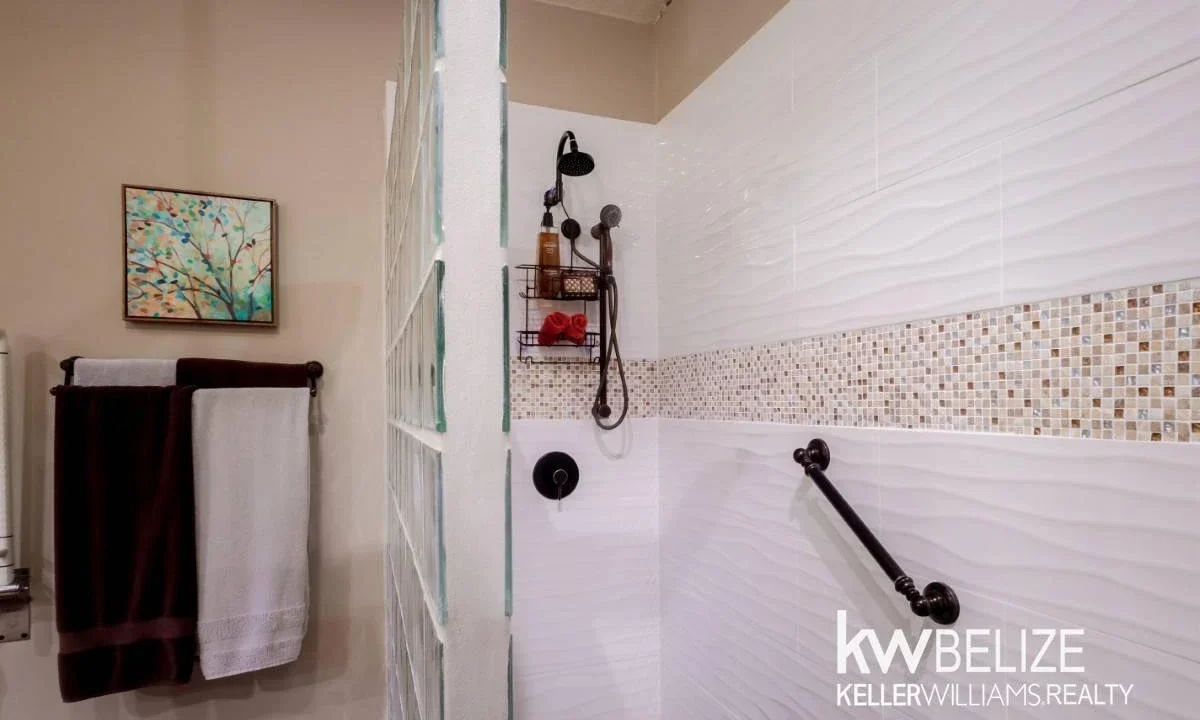 kellerwilliamsbelize-jdr062511cz-43