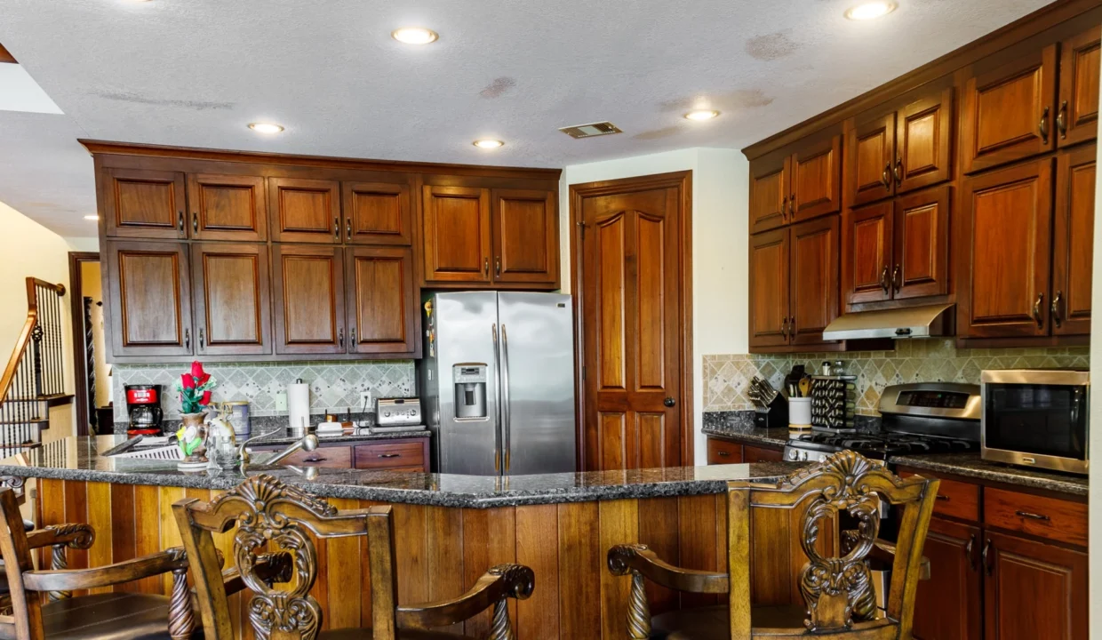 kellerwilliamsbelize-lh282212bp-22