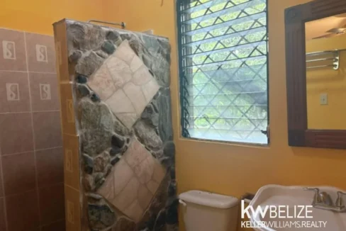 kellerwilliamsbelize-lr022607b-18