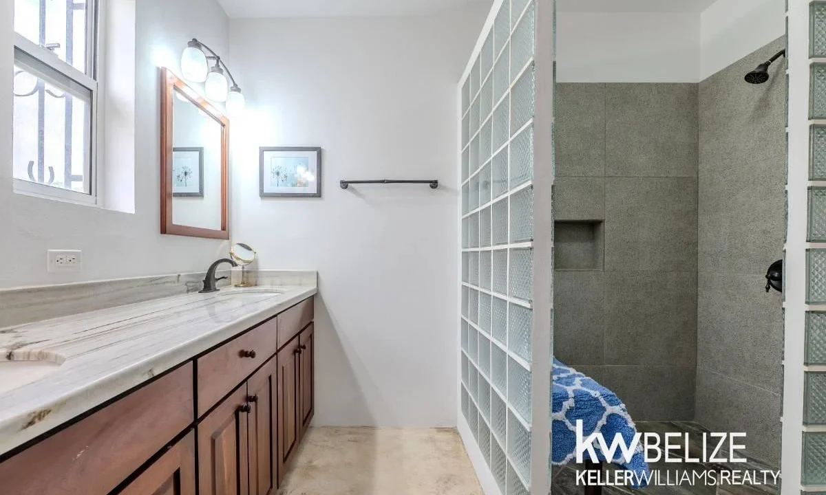 kellerwilliamsbelize-m-bh112606h-17