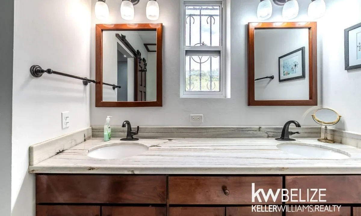 kellerwilliamsbelize-m-bh112606h-18
