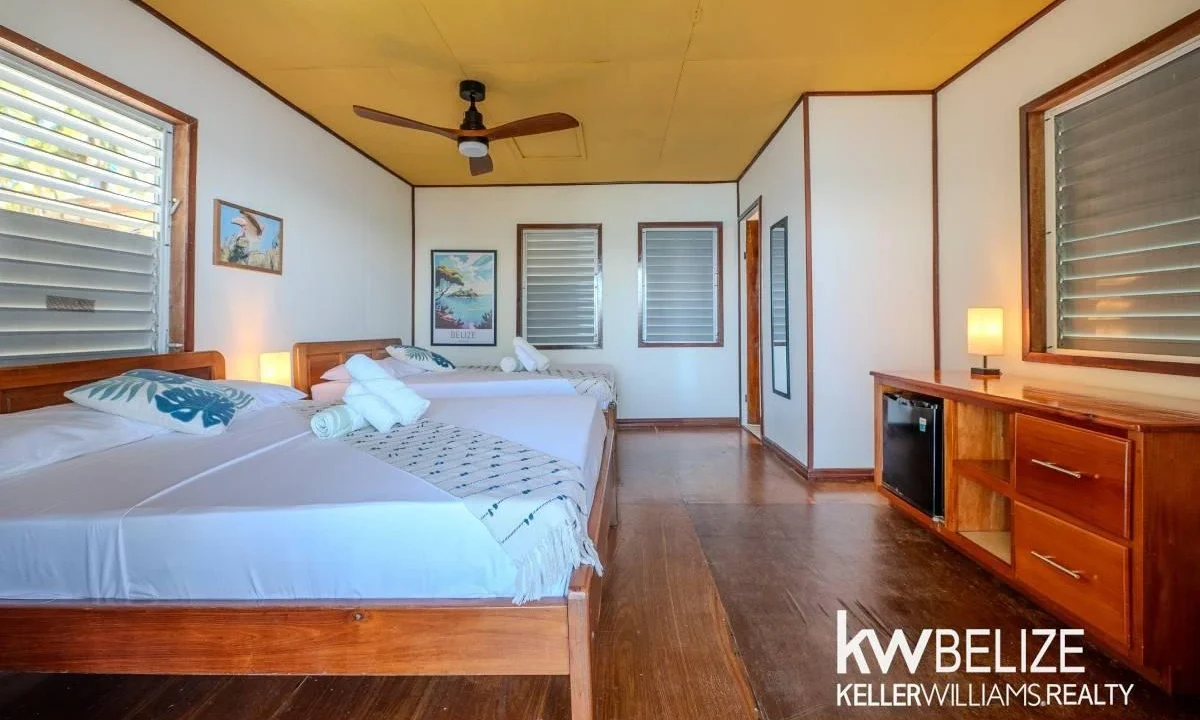 kellerwilliamsbelize-r042602tc-20