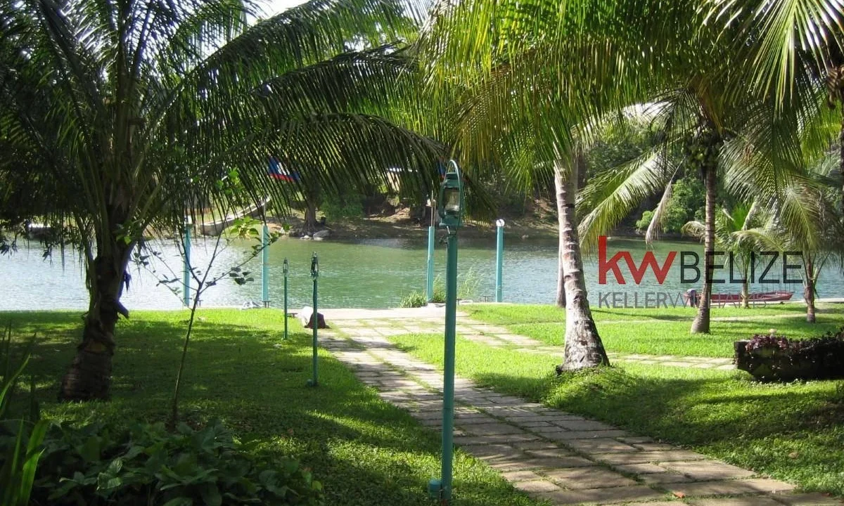 kellerwilliamsbelize-r102104si-09