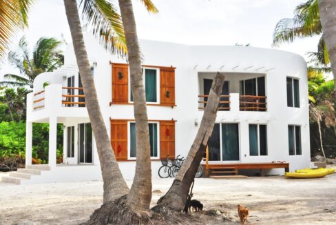 Beachfront20Resort2012028229