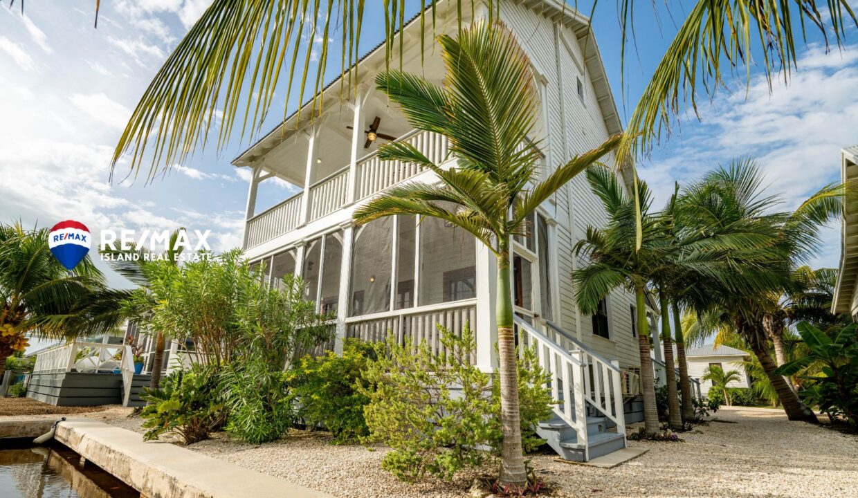 CASA-BLANCA-MAHOGANY-BAY-RESIZED-WATERMARKED-4