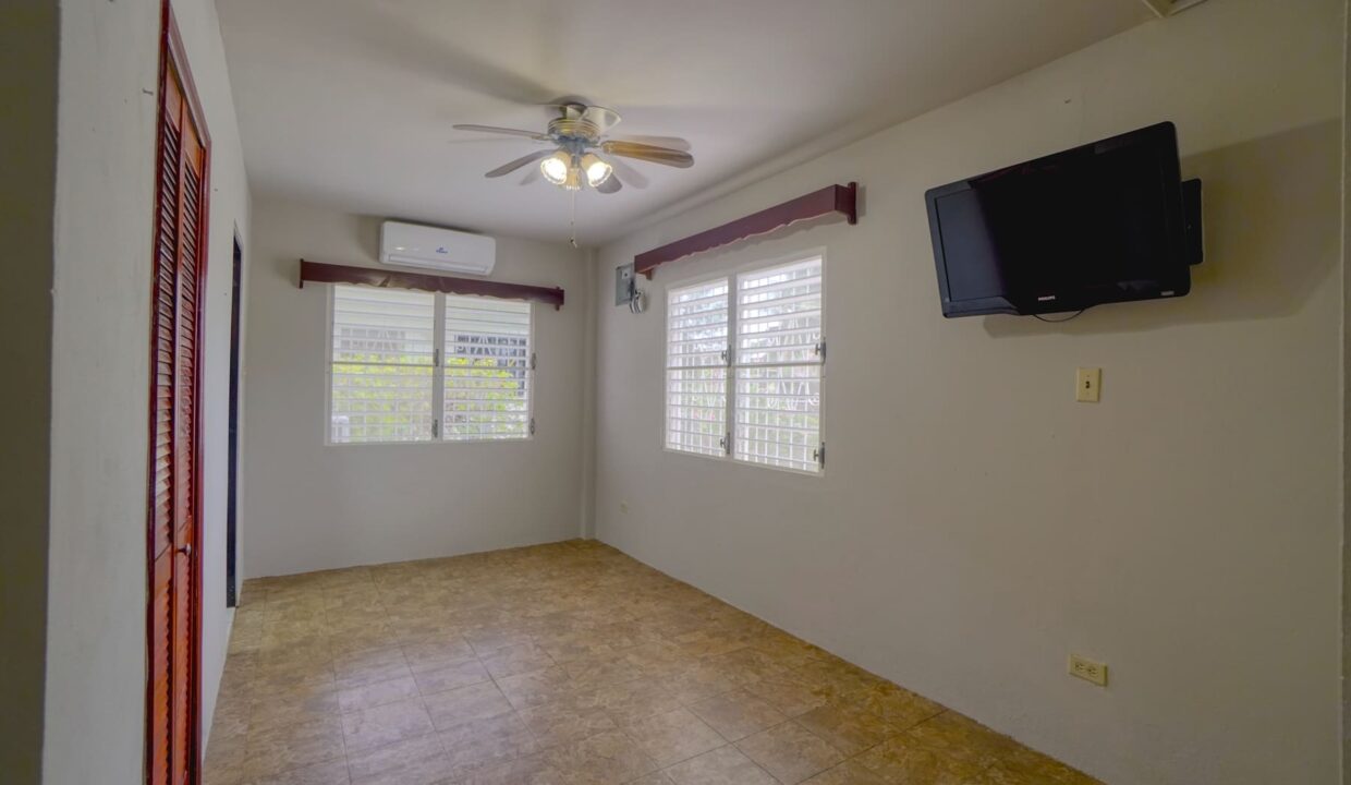 JAM208