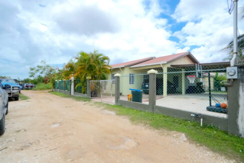 OUTSIDE2011