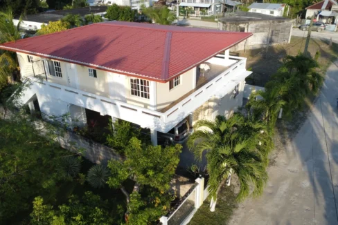 kellerwilliamsbelize-aw021224cz-01
