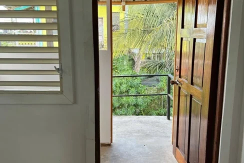 kellerwilliamsbelize-bbh102504hc-12