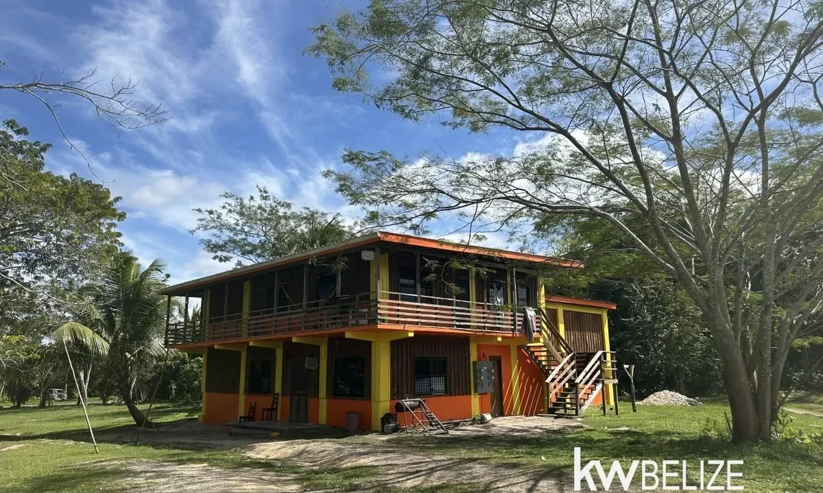 kellerwilliamsbelize-c182406bl-01