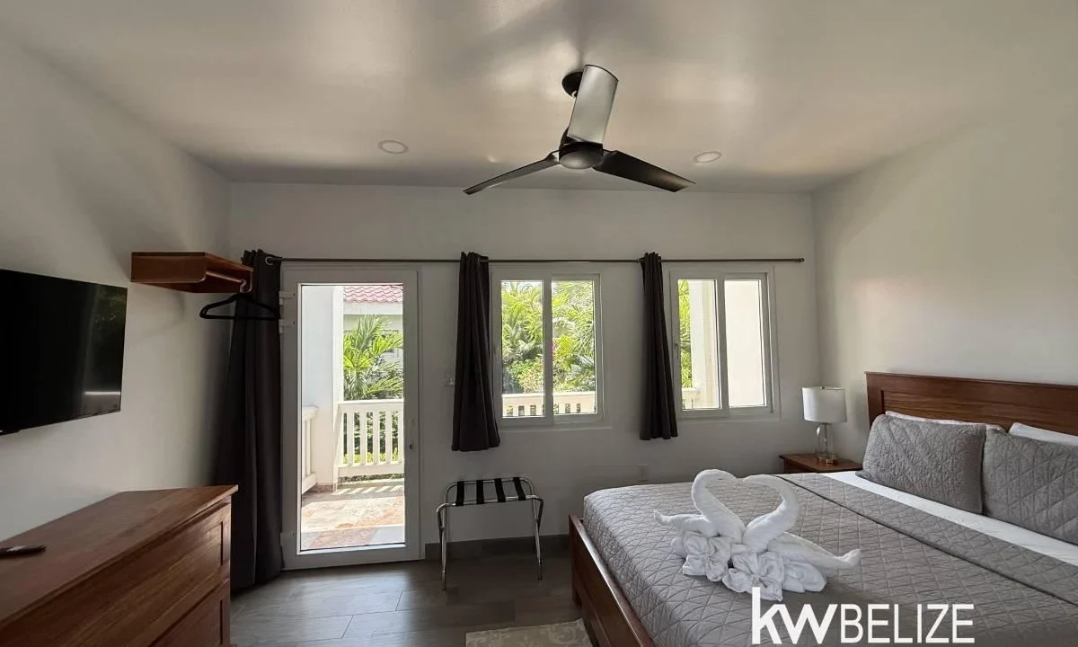 kellerwilliamsbelize-c2128-04