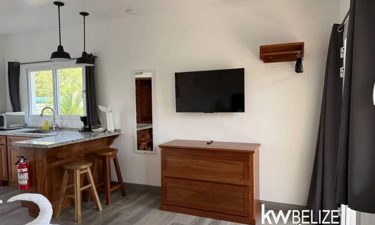 kellerwilliamsbelize-c2128-08