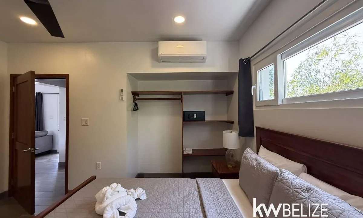 kellerwilliamsbelize-c2131-16