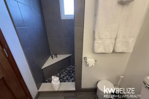 kellerwilliamsbelize-c2131-20