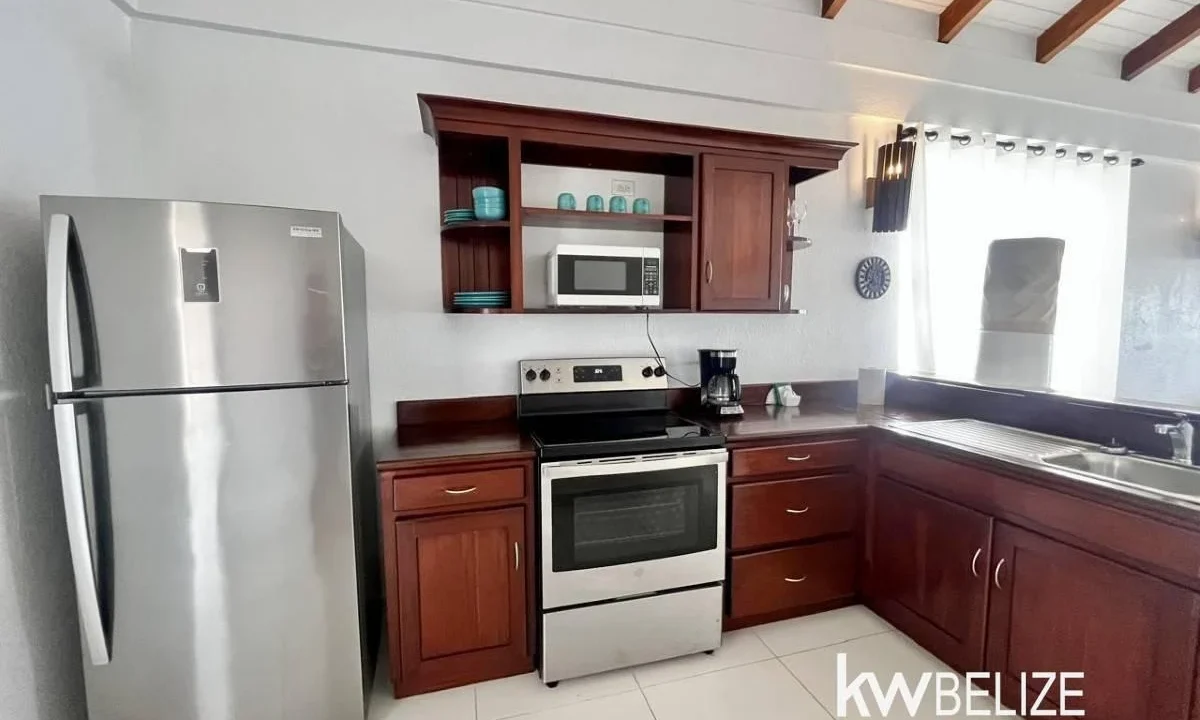 kellerwilliamsbelize-c2132-08