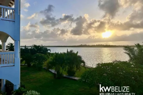 kellerwilliamsbelize-c2132-20