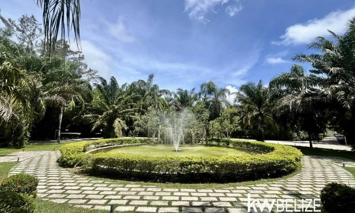 kellerwilliamsbelize-c2132-28