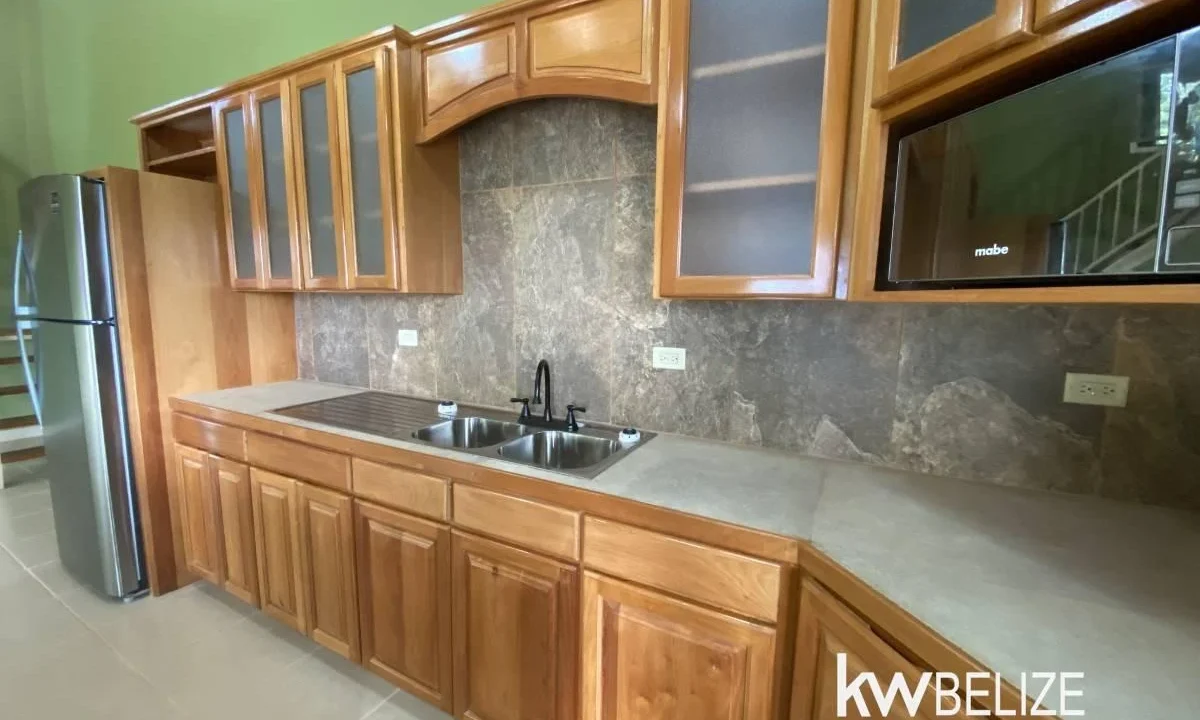 kellerwilliamsbelize-h082312si-11