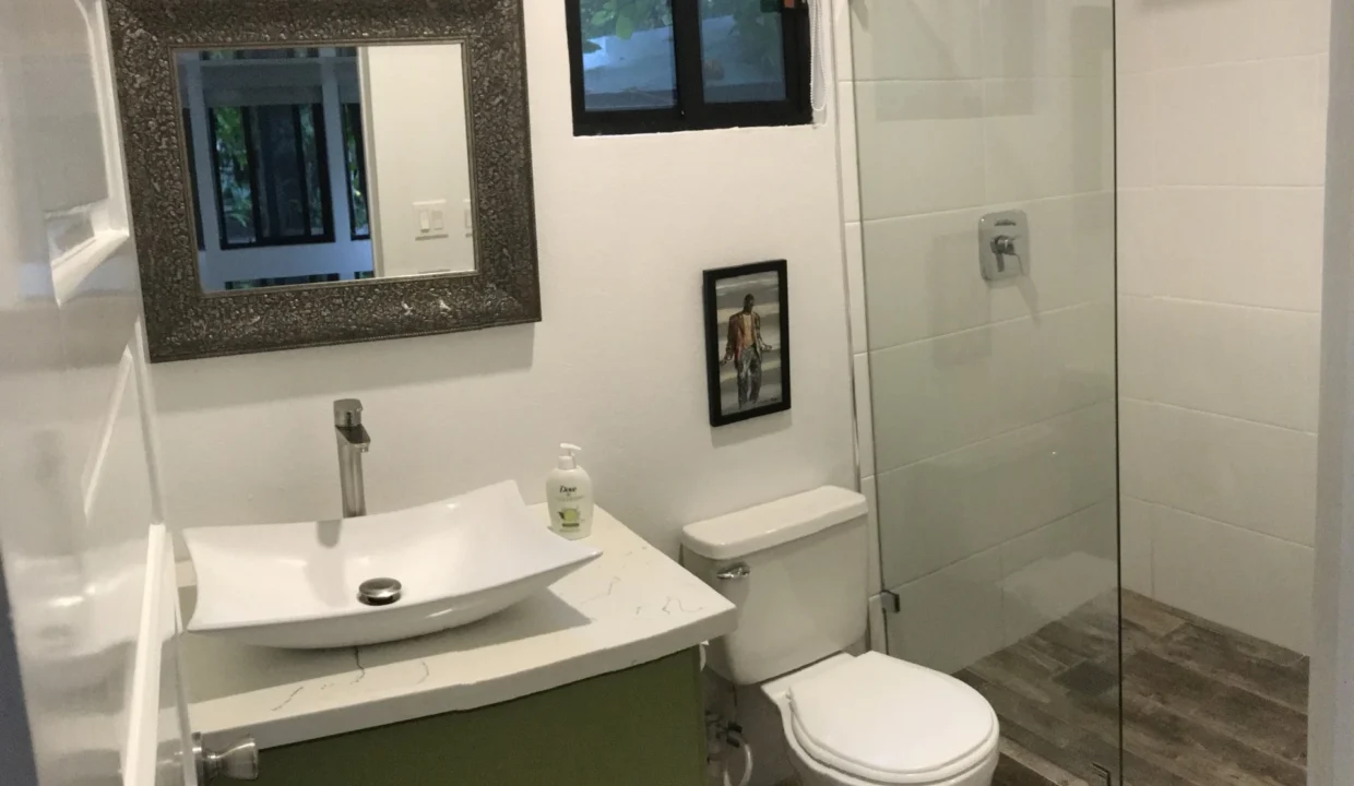 kellerwilliamsbelize-h1011-07