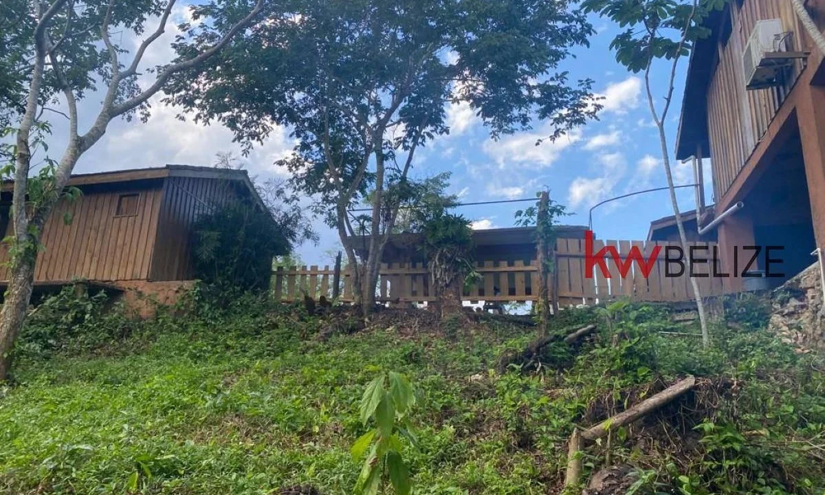 kellerwilliamsbelize-h182406bl-01