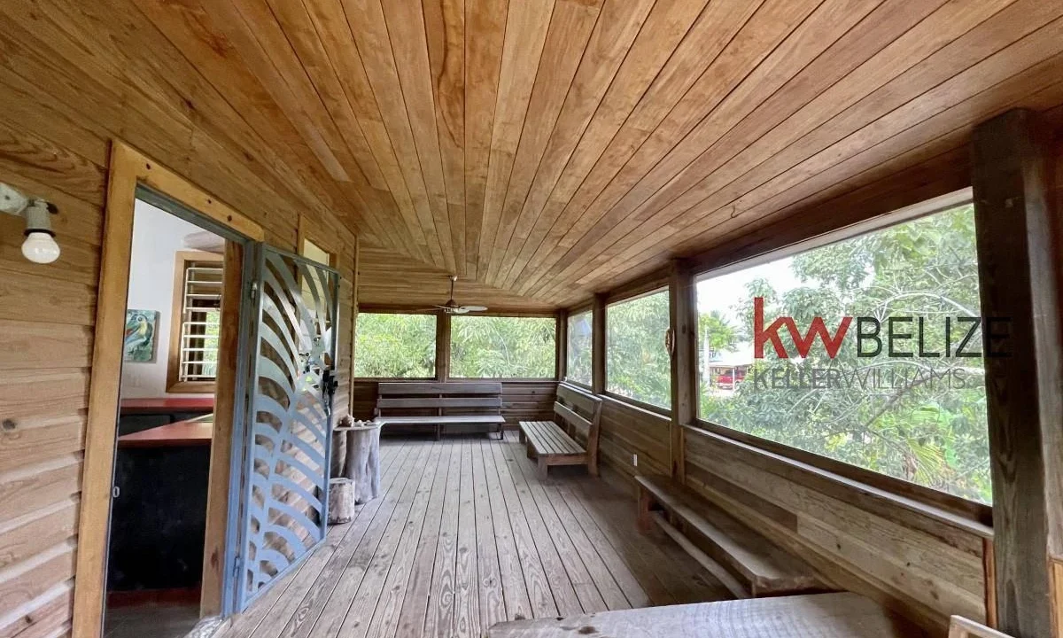 kellerwilliamsbelize-h2080-02