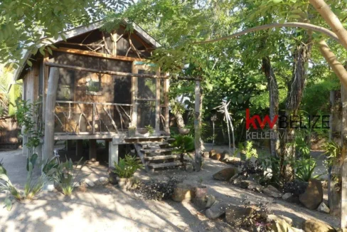 kellerwilliamsbelize-h2080-04