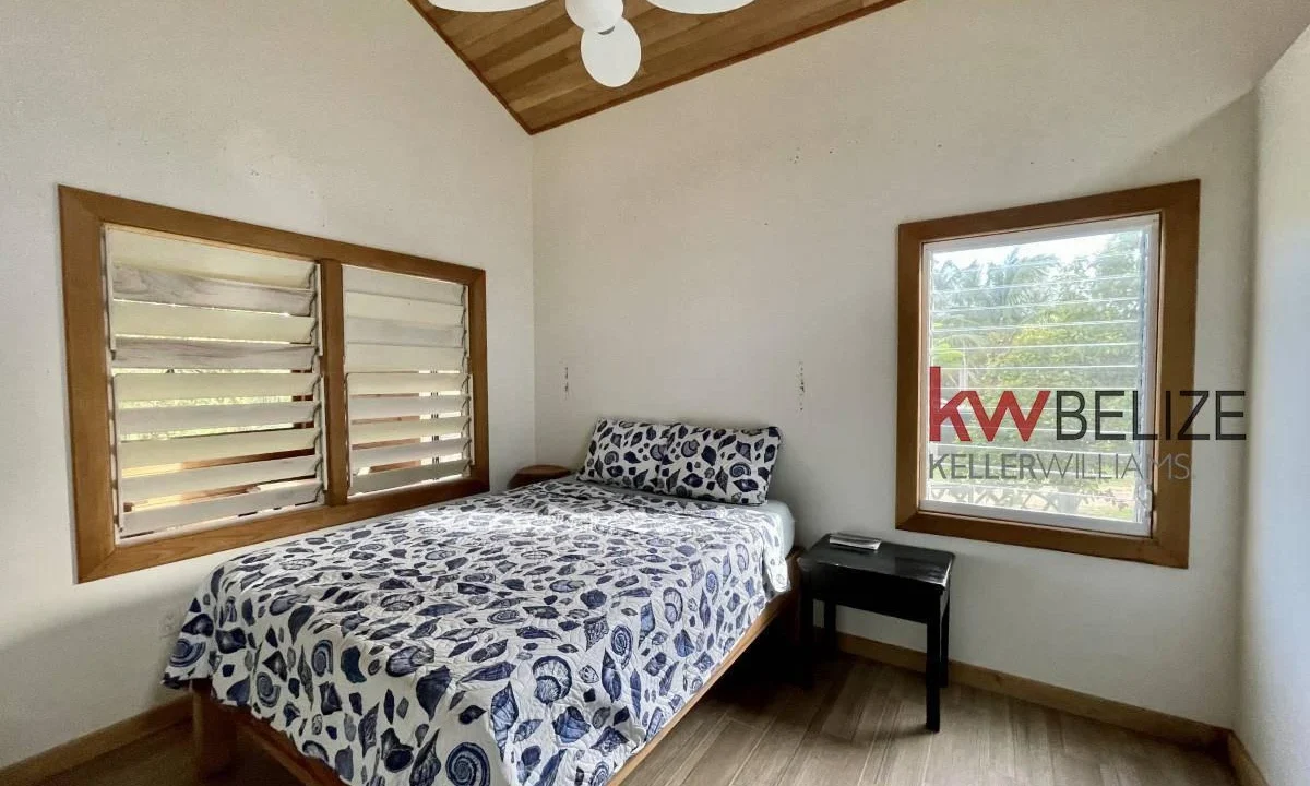 kellerwilliamsbelize-h2080-12