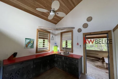 kellerwilliamsbelize-h2080-19